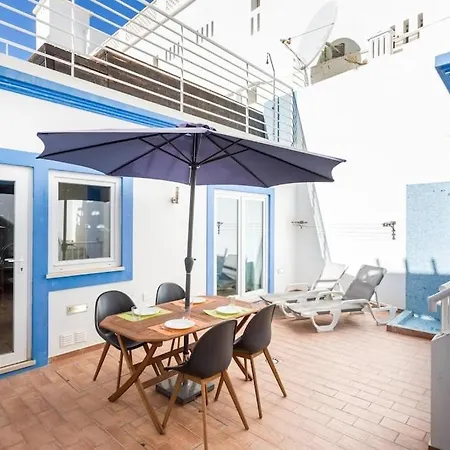 Refurbished Beachfront House, Pool, Ac, Wifi, Albufeira, Sea View Dom wakacyjny *