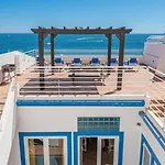 Casa de Férias Refurbished Beachfront House, Pool, Ac, Wifi, Albufeira, Sea View Albufeira