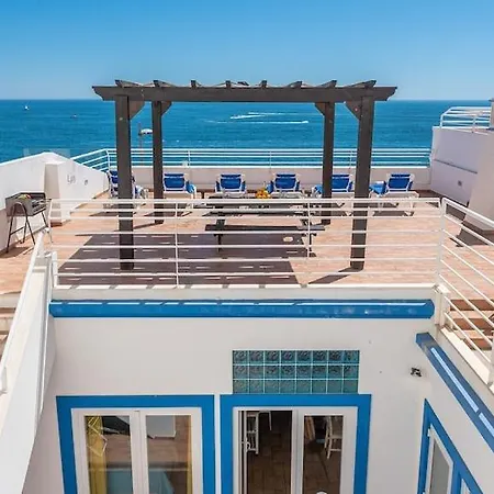 Nyaraló Refurbished Beachfront House, Pool, Ac, Wifi, Albufeira, Sea View Albufeira