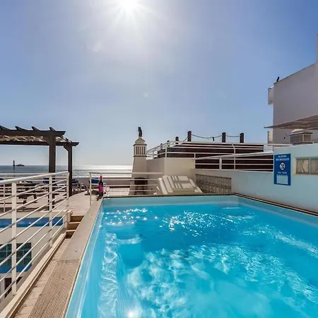 Refurbished Beachfront House, Pool, Ac, Wifi, Albufeira, Sea View Αλμπουφέιρα