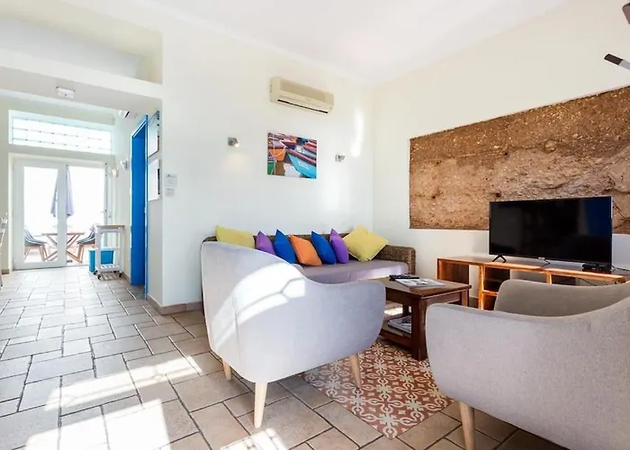 Refurbished Beachfront House, Pool, Ac, Wifi, Albufeira, Sea View Nyaraló *