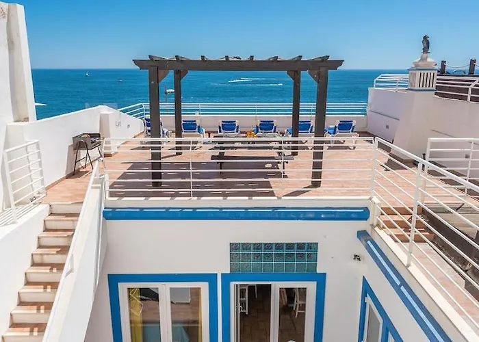 Nyaraló Refurbished Beachfront House, Pool, Ac, Wifi, Albufeira, Sea View Albufeira