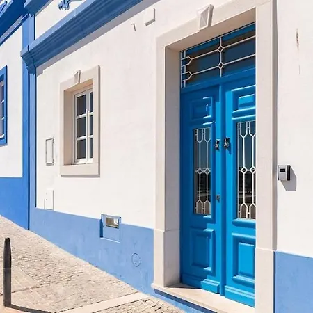 Semesterbostad Refurbished Beachfront House, Pool, Ac, Wifi, Albufeira, Sea View