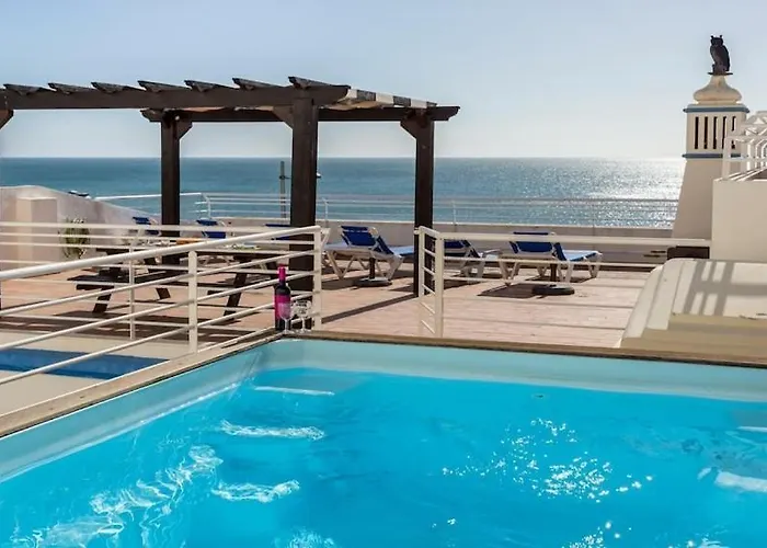 Refurbished Beachfront House, Pool, Ac, Wifi, Albufeira, Sea View Ferienhaus Albufeira