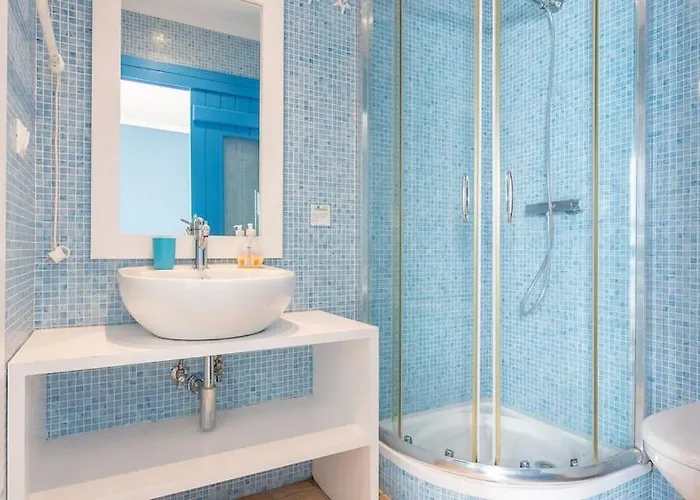 Refurbished Beachfront House, Pool, Ac, Wifi, Albufeira, Sea View Ferienhaus *