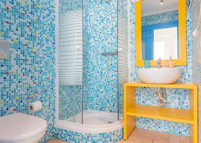 Ferienhaus Refurbished Beachfront House, Pool, Ac, Wifi, Albufeira, Sea View *