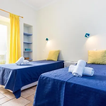 Refurbished Beachfront House, Pool, Ac, Wifi, Albufeira, Sea View * 알부페이라